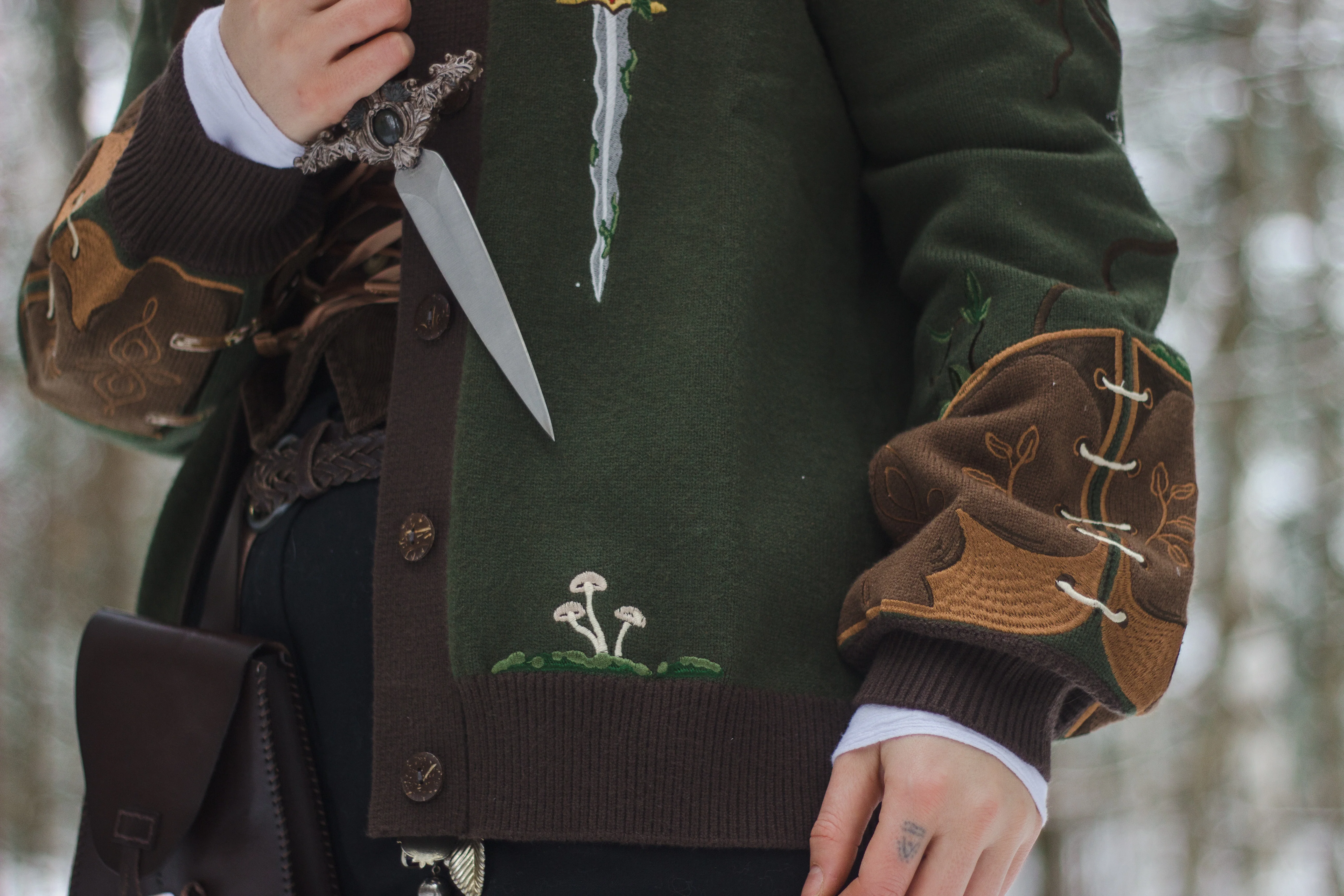 The Knight of Ivy // Embroidered Cardigan - Image 12