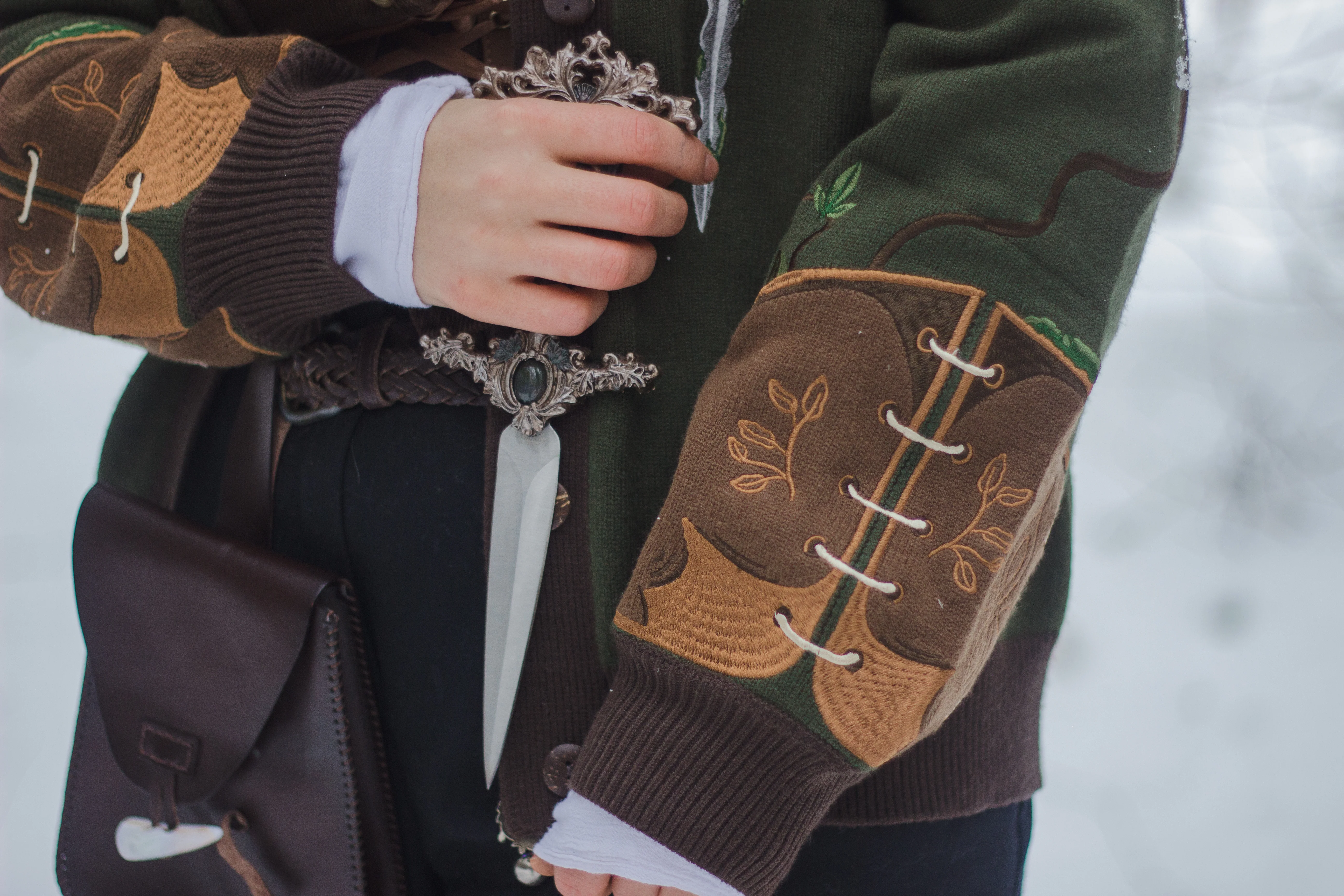 The Knight of Ivy // Embroidered Cardigan - Image 5
